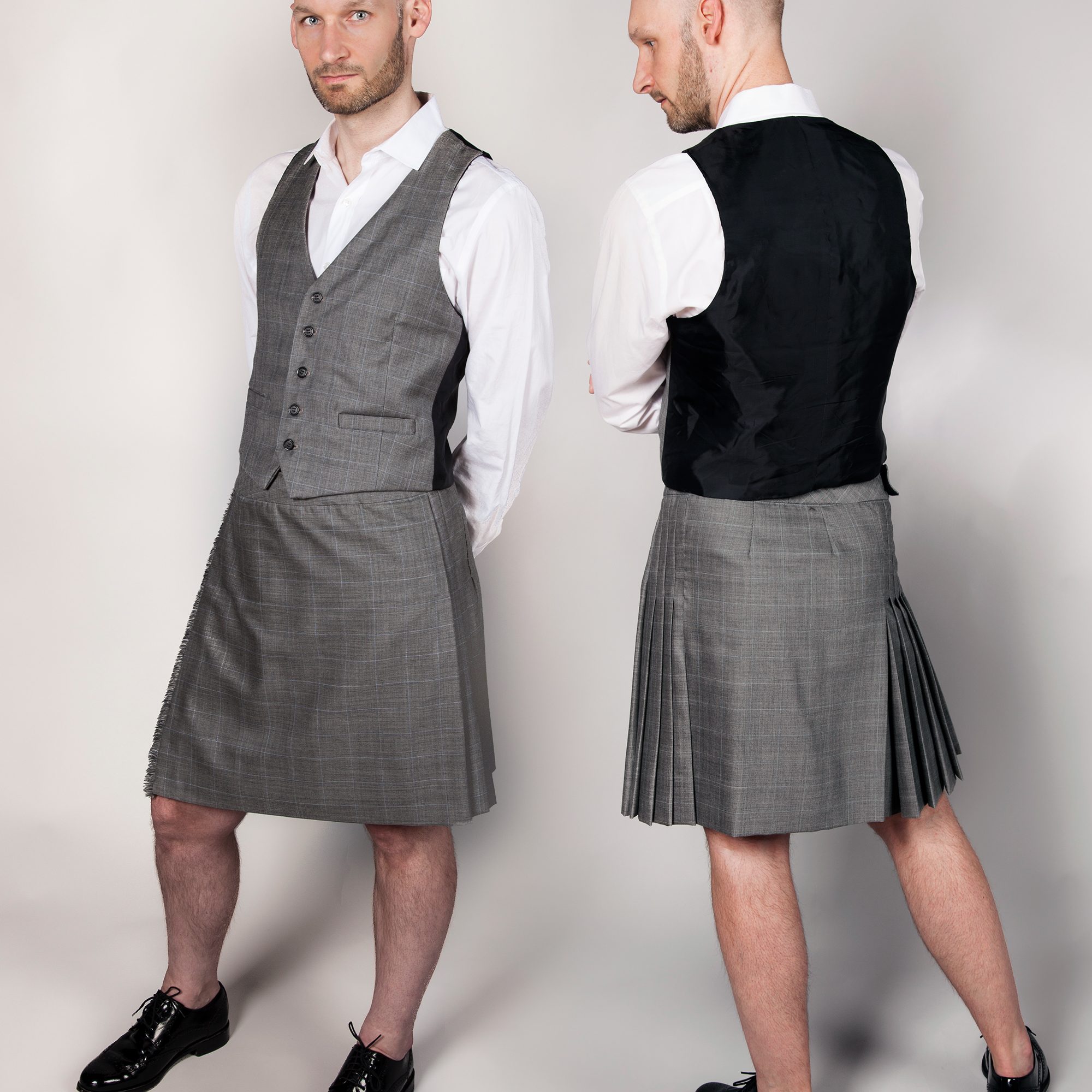 Grey kilt duo 2000